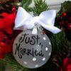 Sposarsi nel periodo natalizio. Inviti a tema e atmosfera natalizia per un wedding day da favola.